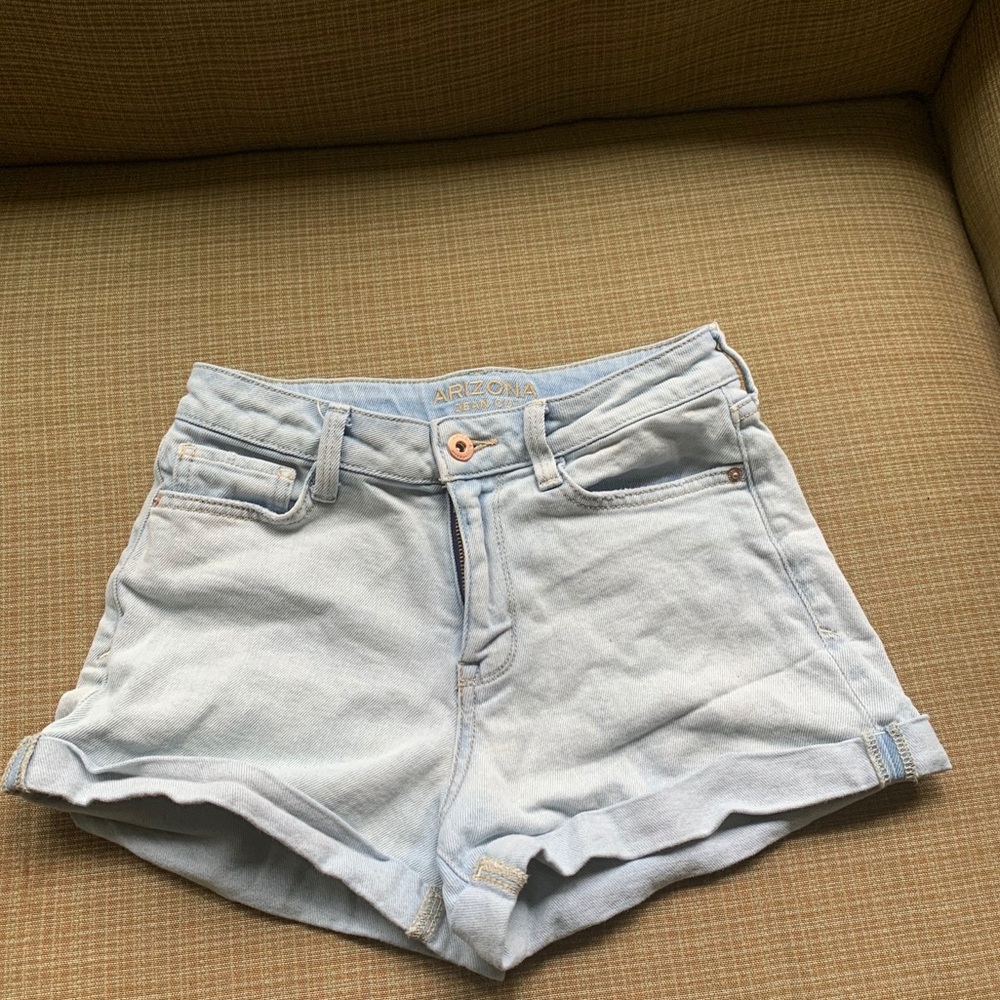 High wasted gap shorts